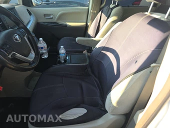 2018 Toyota Sienna LE 8-Passenger 119.3" WB - miniatura 7