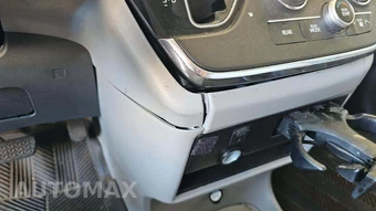 2018 Toyota Sienna LE 8-Passenger 119.3" WB - miniatura 31