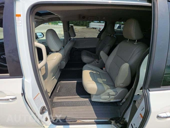 2018 Toyota Sienna Limited Premium 7-Passenger 119.3" WB - miniatura 10