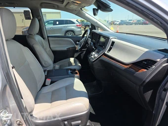 2018 Toyota Sienna Limited Premium 7-Passenger 119.3" WB - miniatura 8