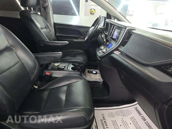 2018 Toyota Sienna SE 8-Passenger 119.3" WB - miniatura 19