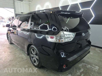2018 Toyota Sienna SE 8-Passenger 119.3" WB - miniatura 2