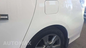 2018 Toyota Sienna SE 8-Passenger 119.3" WB - miniatura 22