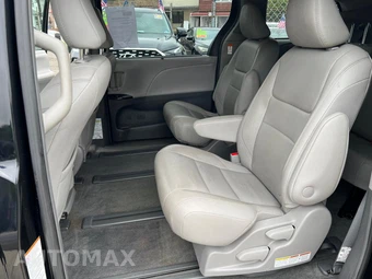 2018 Toyota Sienna XLE 7-Passenger 119.3" WB - miniatura 12