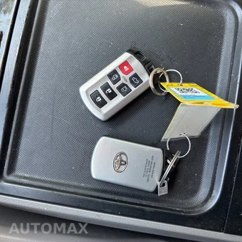 2018 Toyota Sienna XLE 7-Passenger 119.3" WB - miniatura 18