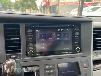 2018 Toyota Sienna XLE 7-Passenger 119.3" WB - miniatura 9