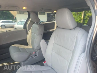2018 Toyota Sienna XLE 7-Passenger 119.3" WB - miniatura 16