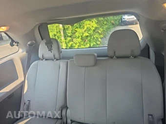 2018 Toyota Sienna XLE 7-Passenger 119.3" WB - miniatura 17