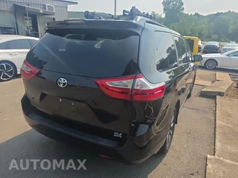 2018 Toyota Sienna XLE 7-Passenger 119.3" WB - miniatura 4