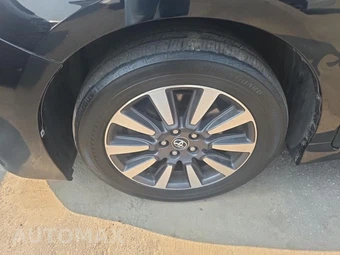 2018 Toyota Sienna XLE 7-Passenger 119.3" WB - miniatura 8