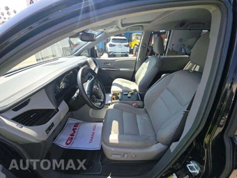 2018 Toyota Sienna XLE 8-Passenger 119.3" WB - miniatura 3
