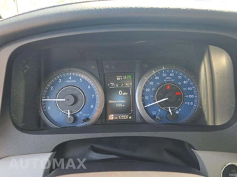 2018 Toyota Sienna XLE 8-Passenger 119.3" WB - miniatura 6