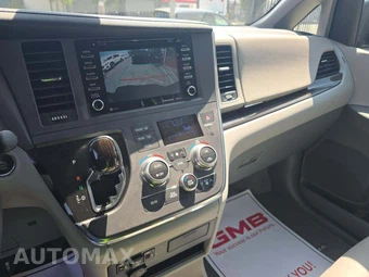 2018 Toyota Sienna XLE 8-Passenger 119.3" WB - miniatura 7