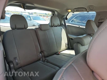 2018 Toyota Sienna XLE 8-Passenger 119.3" WB - miniatura 20