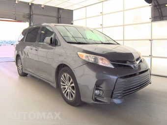 2018 Toyota Sienna XLE 8-Passenger 119.3" WB - miniatura 4