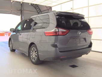 2018 Toyota Sienna XLE 8-Passenger 119.3" WB - miniatura 8