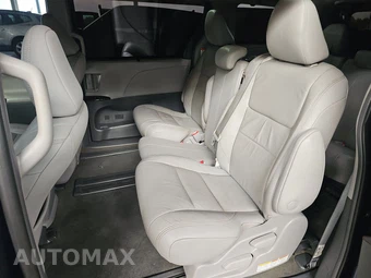 2018 Toyota Sienna XLE 8-Passenger 119.3" WB - miniatura 13