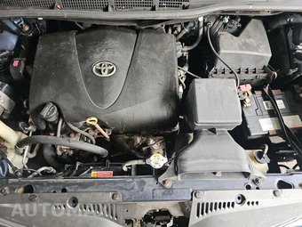 2018 Toyota Sienna XLE 8-Passenger 119.3" WB - miniatura 16