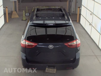 2018 Toyota Sienna XLE 8-Passenger 119.3" WB - miniatura 5