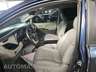 2018 Toyota Sienna XLE 8-Passenger 119.3" WB - miniatura 7