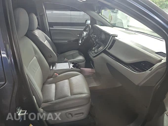 2018 Toyota Sienna XLE 8-Passenger 119.3" WB - miniatura 8
