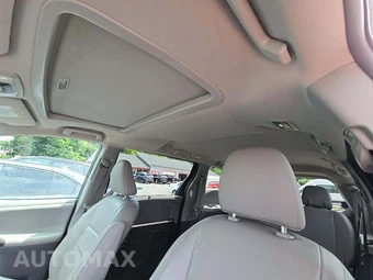 2018 Toyota Sienna XLE 8-Passenger 119.3" WB - miniatura 11