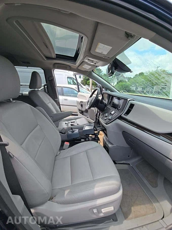 2018 Toyota Sienna XLE 8-Passenger 119.3" WB - miniatura 19