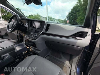 2018 Toyota Sienna XLE 8-Passenger 119.3" WB - miniatura 20