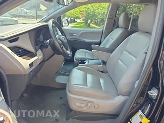 2018 Toyota Sienna XLE Premium 7-Passenger 119.3" WB - miniatura 13
