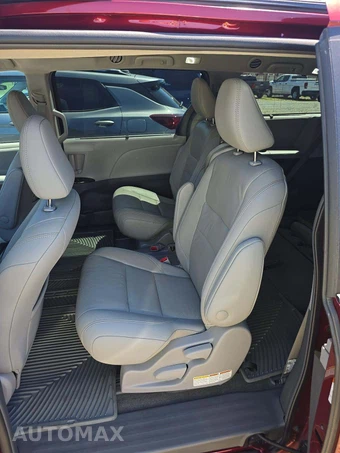 2018 Toyota Sienna XLE Premium 8-Passenger 119.3" WB - miniatura 13