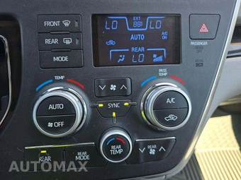 2018 Toyota Sienna XLE Premium 8-Passenger 119.3" WB - miniatura 24