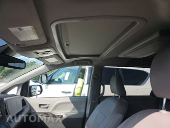 2018 Toyota Sienna XLE Premium 8-Passenger 119.3" WB - miniatura 19