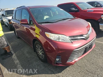 2018 Toyota Sienna XLE Premium 8-Passenger 119.3" WB - miniatura 3