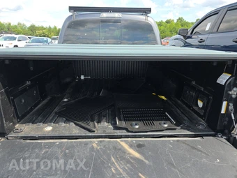 2018 Toyota Tacoma Limited Crew Cab Medium Bed - miniatura 16