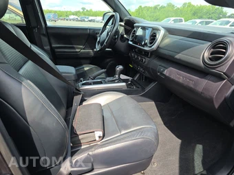 2018 Toyota Tacoma Limited Crew Cab Medium Bed - miniatura 8