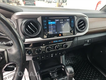 2018 Toyota Tacoma Limited Crew Cab Medium Bed - miniatura 11