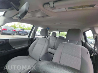 2018 Toyota Tacoma SR Crew Cab Medium Bed – miniatura 8