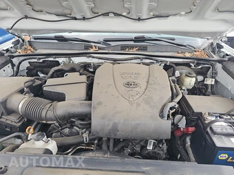 2018 Toyota Tacoma SR Crew Cab Medium Bed - miniatura 22