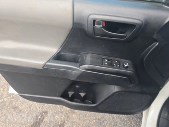 2018 Toyota Tacoma SR Extended Cab Long Bed w/Rear Doors - miniatura 9