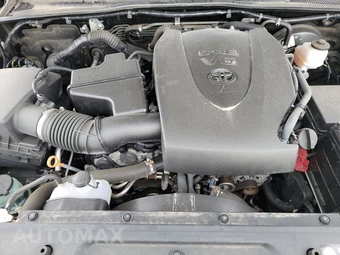 2018 Toyota Tacoma SR5 - miniatura 15