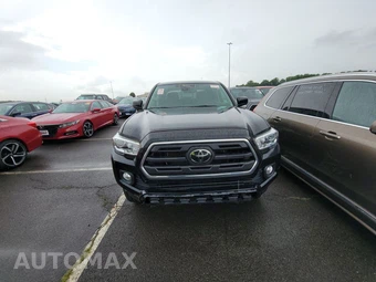 2018 Toyota Tacoma SR5 - miniatura 2