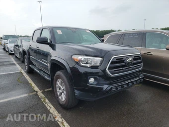 2018 Toyota Tacoma SR5 - miniatura 3
