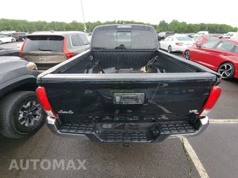 2018 Toyota Tacoma SR5 - miniatura 5