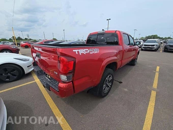 2018 Toyota Tacoma SR5 Crew Cab Long Bed - miniatura 3