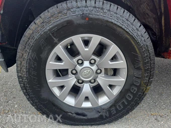 2018 Toyota Tacoma SR5 Crew Cab Medium Bed - miniatura 8