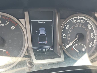 2018 Toyota Tacoma SR5 Crew Cab Medium Bed - miniatura 12