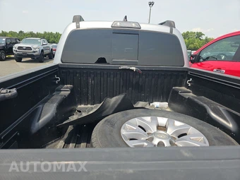 2018 Toyota Tacoma SR5 Crew Cab Medium Bed - miniatura 16