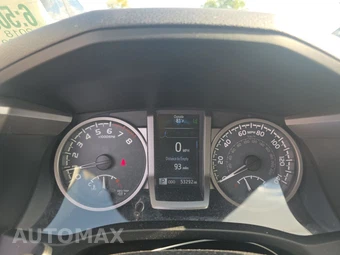 2018 Toyota Tacoma SR5 Crew Cab Medium Bed - miniatura 12