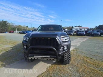 2018 Toyota Tacoma SR5 Crew Cab Medium Bed - miniatura 2