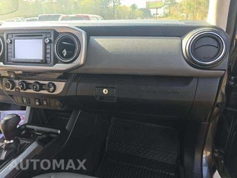 2018 Toyota Tacoma SR5 Crew Cab Medium Bed - miniatura 20